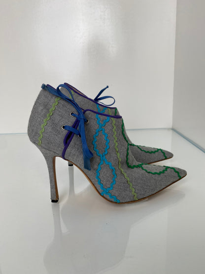 Manolo Blahnik Grey Felt Heels, 38.5