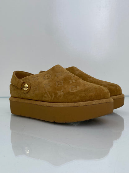Louis Vuitton Chestnut Aspen Platform Clogs, 39