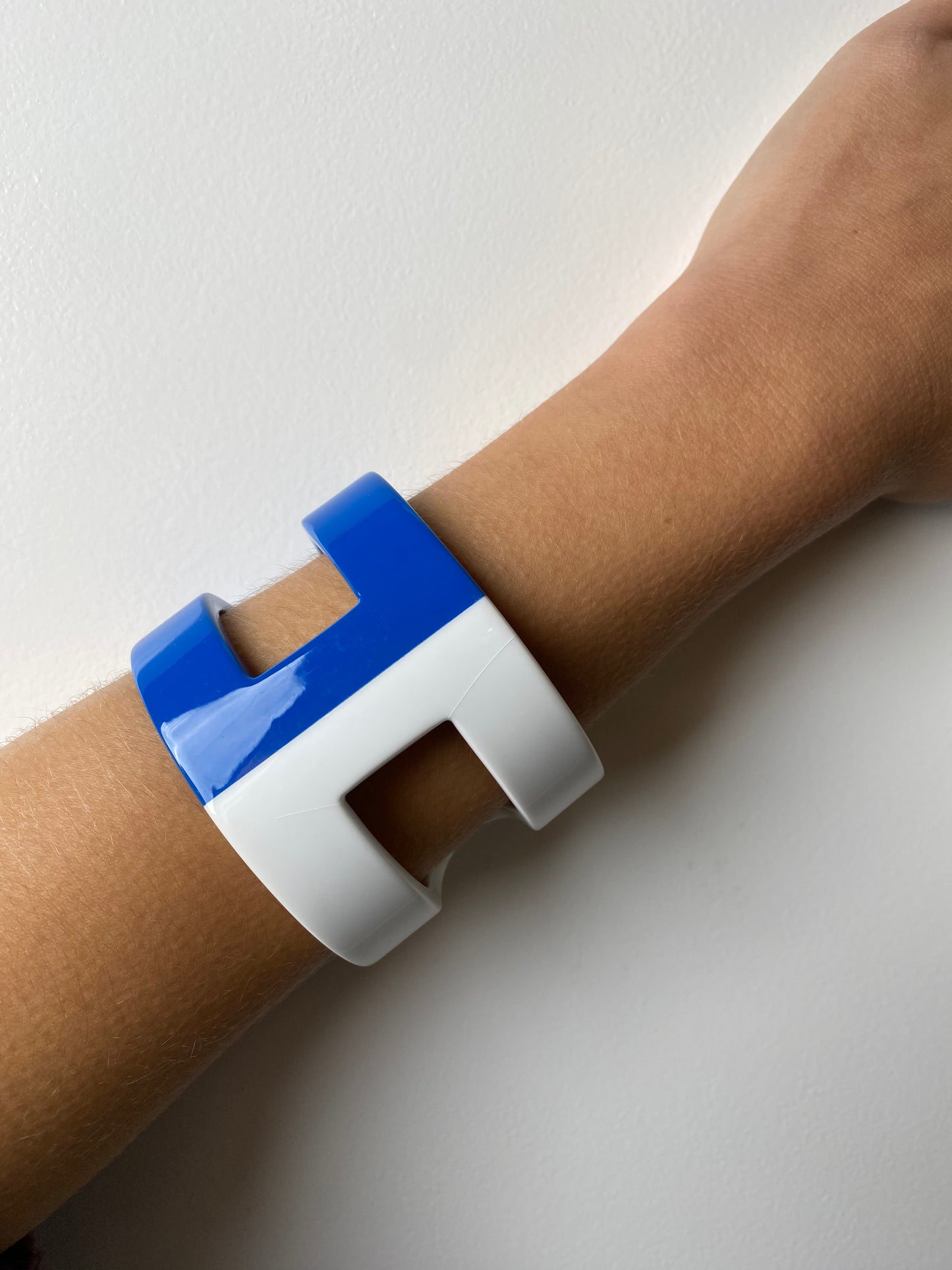 Hermes Resin Cuff White/Blue