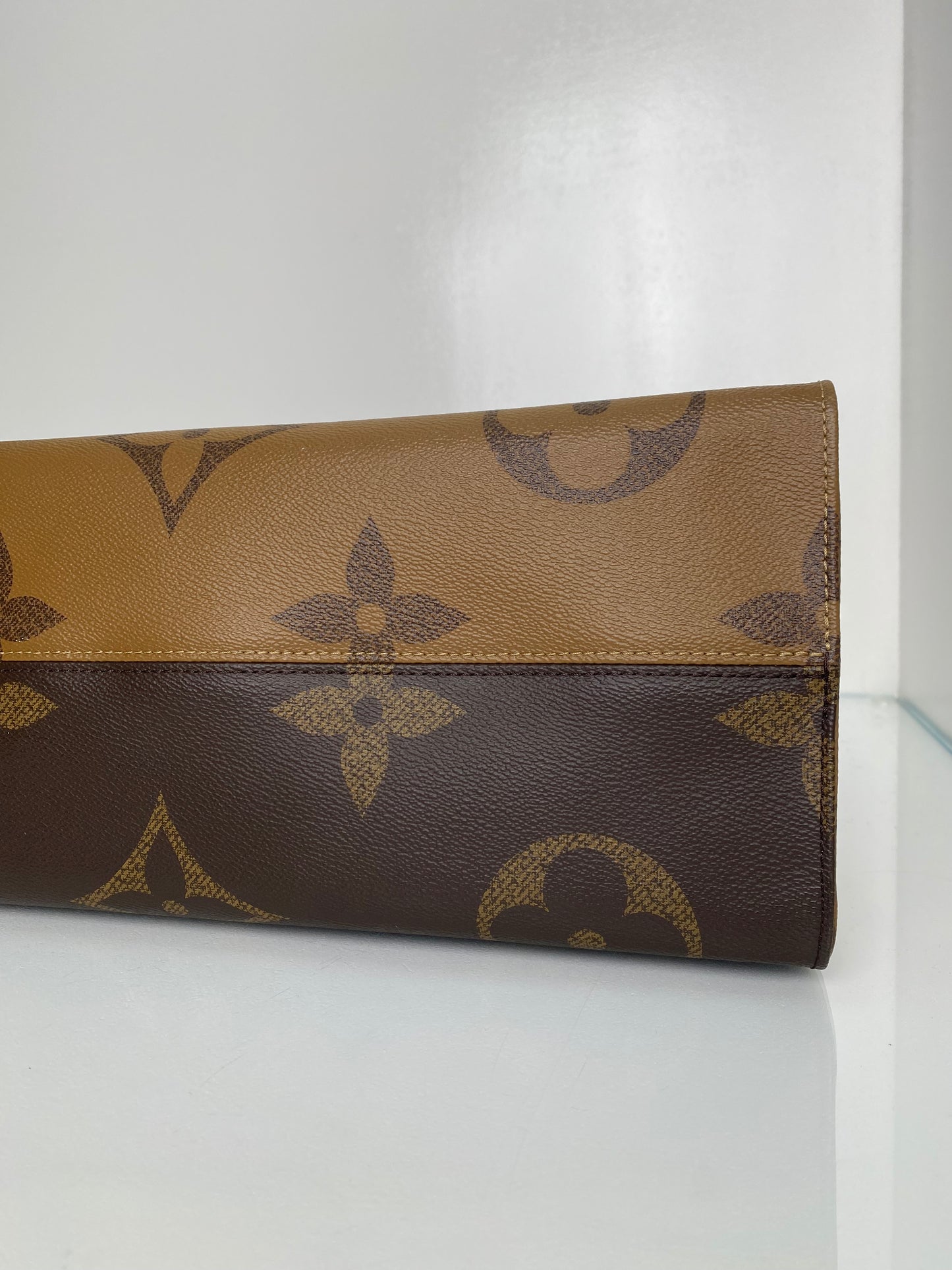 Louis Vuitton Giant Reverse Monogram On The Go GM