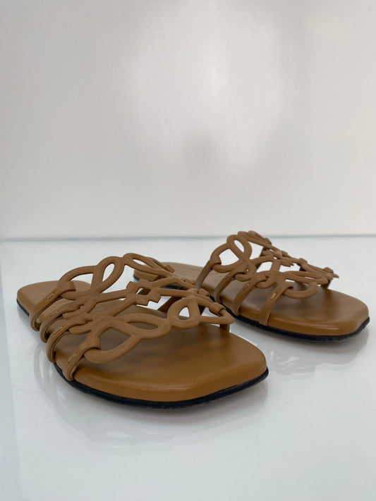 Loewe Brown Anagram Slides, 37