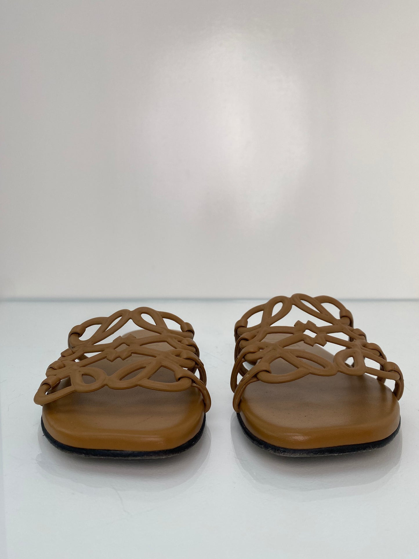 Loewe Brown Anagram Slides, 37