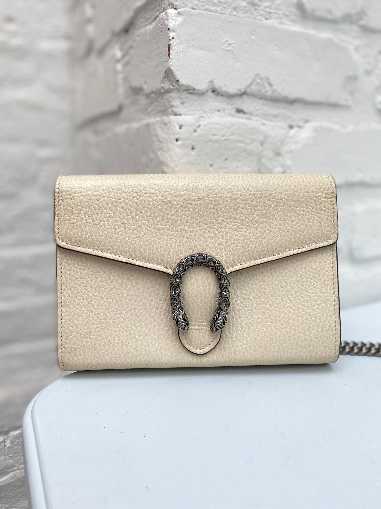 Gucci White Leather Dionysus WOC