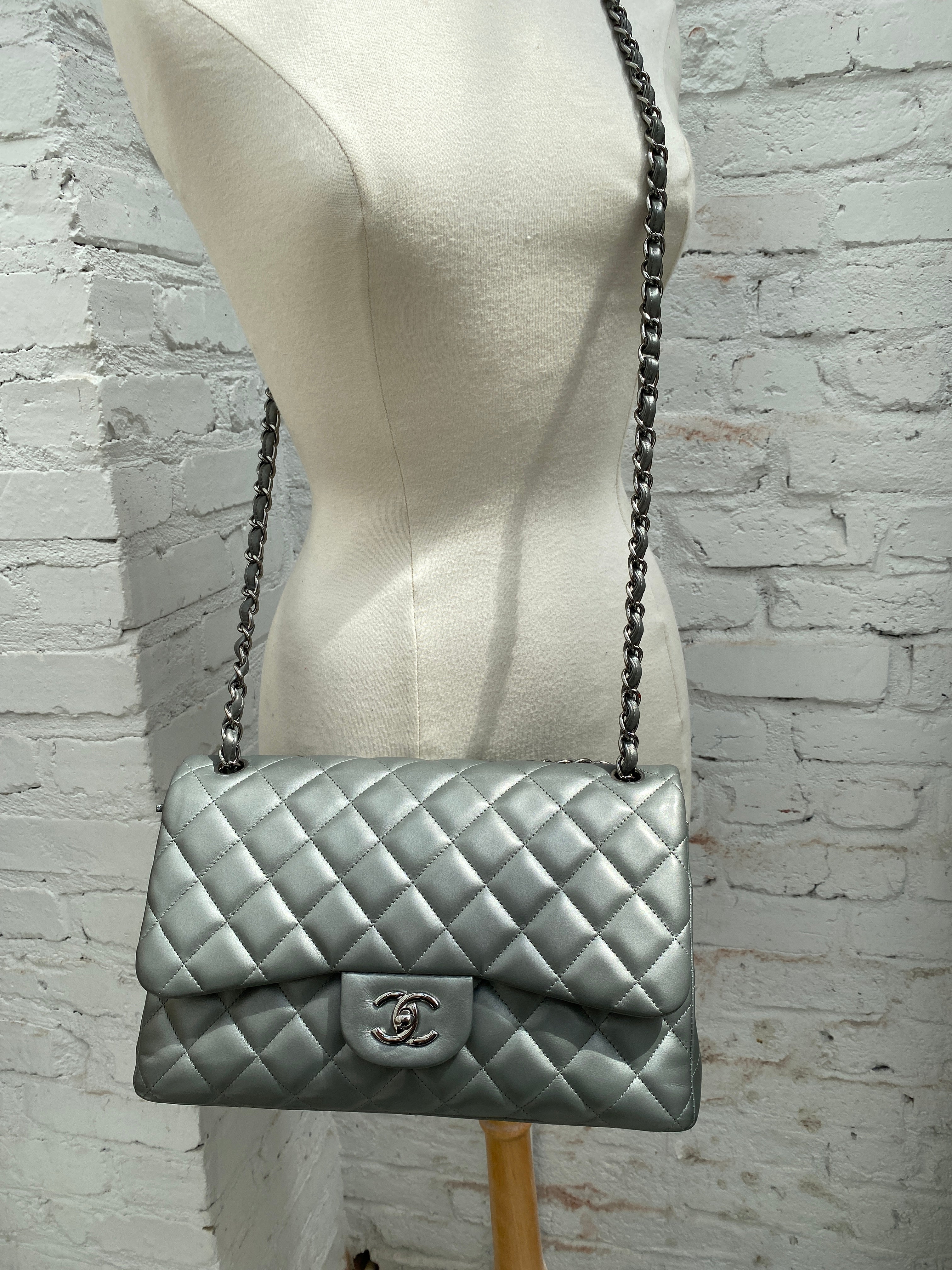 Chanel best sale jumbo silver