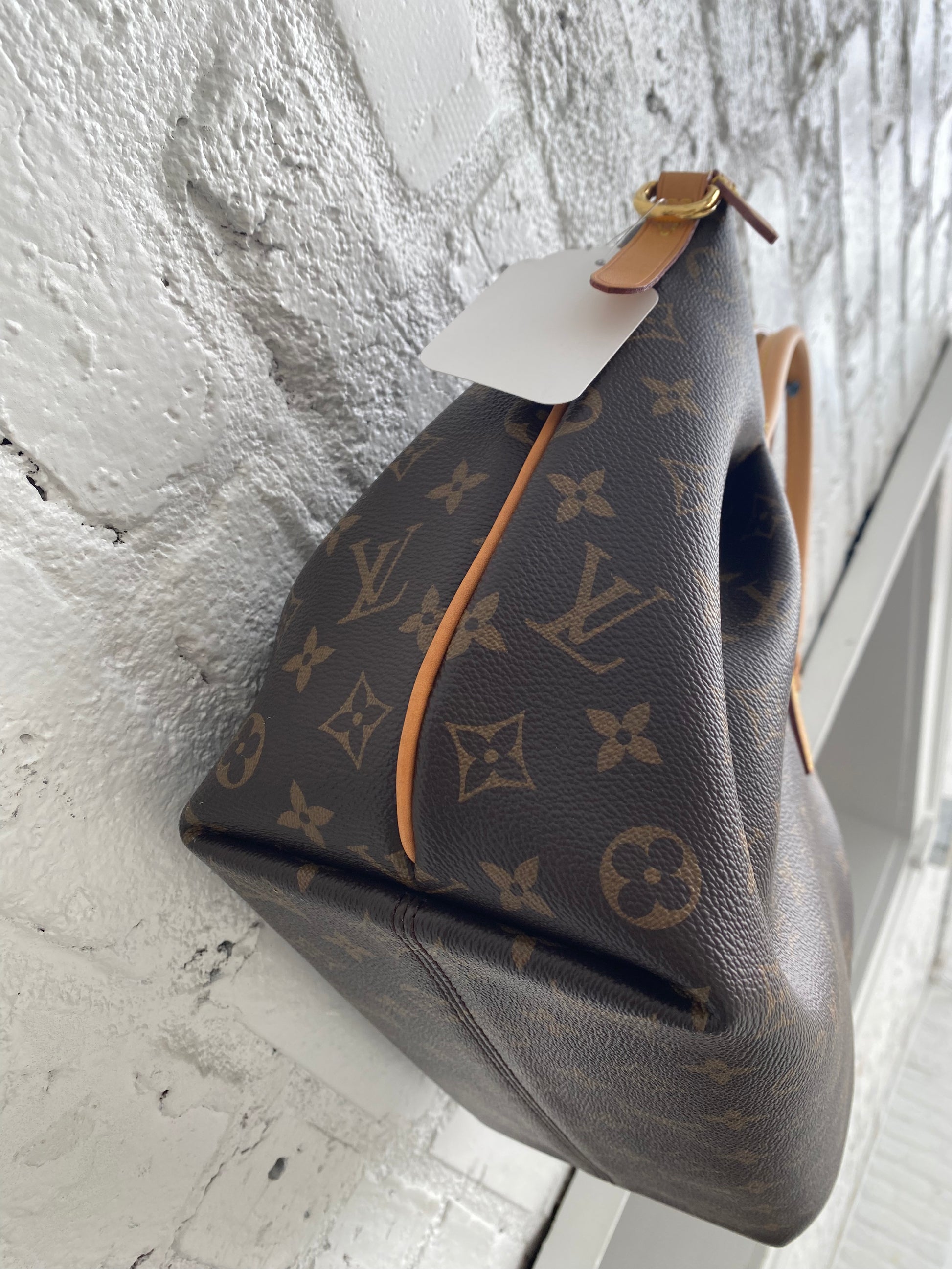 Louis Vuitton Monogram Turenne Bag – Airee Edwards