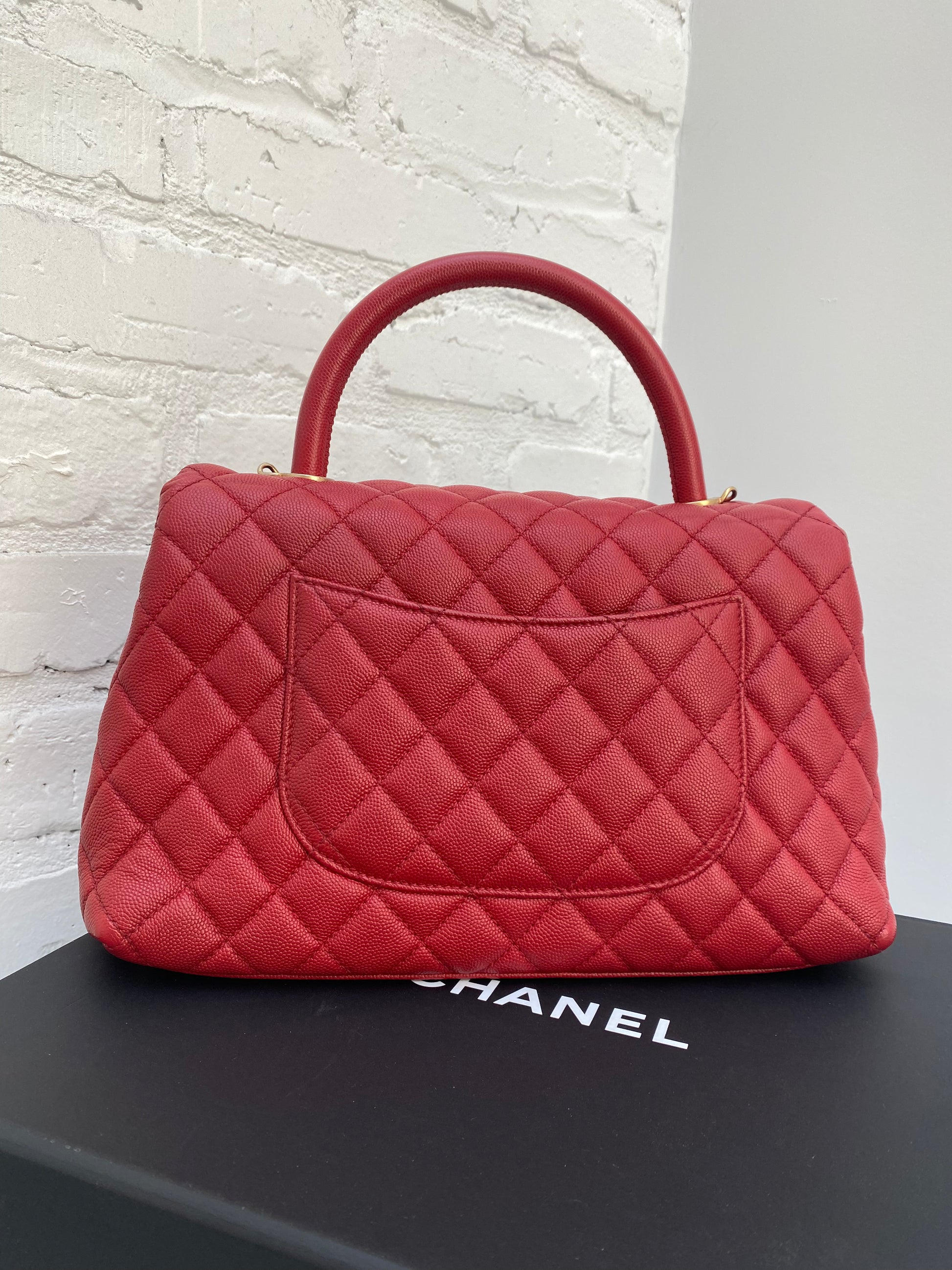 Chanel coco discount handle red